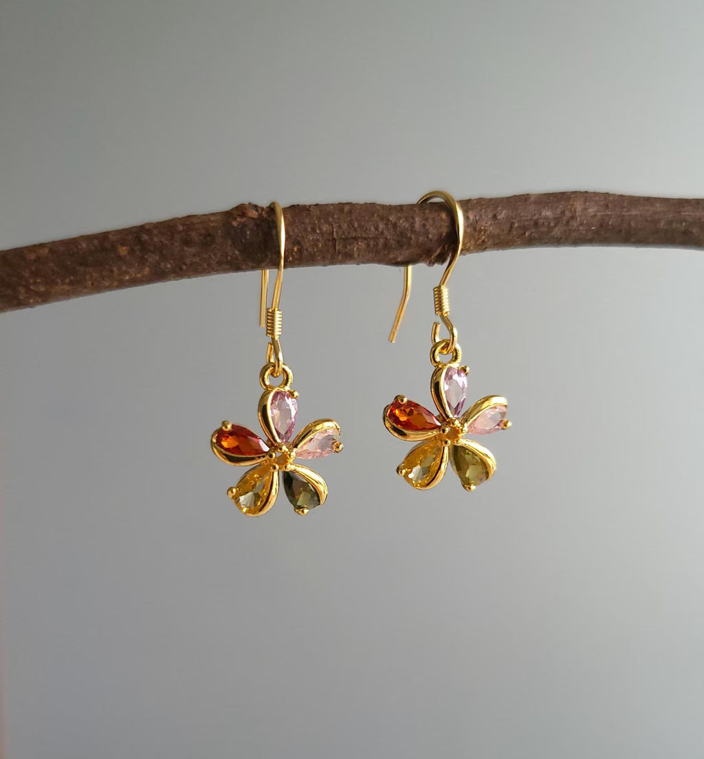 Small flower dangle earrings
